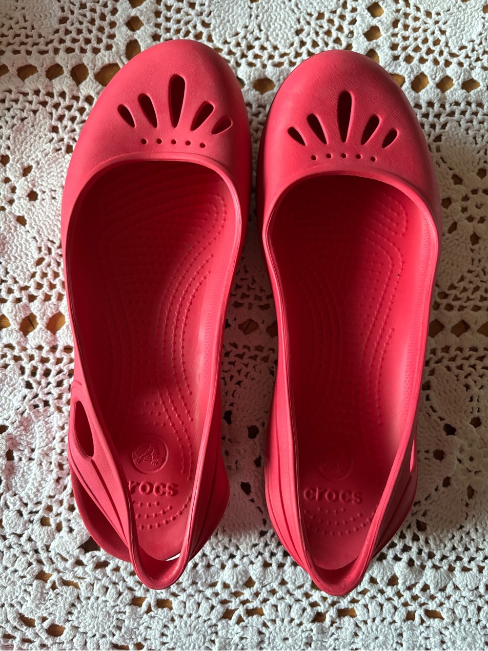 Crocs Women’s hot pink Slip-On Ballet Flats